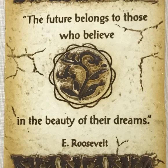 Porcelain Wall Art Sign with a statement from E. Roosevelt - Picture 2 of 6